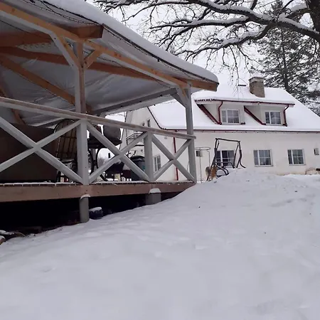 Vana-vastseliina Kuelalistemaja Casa de Campo Illi