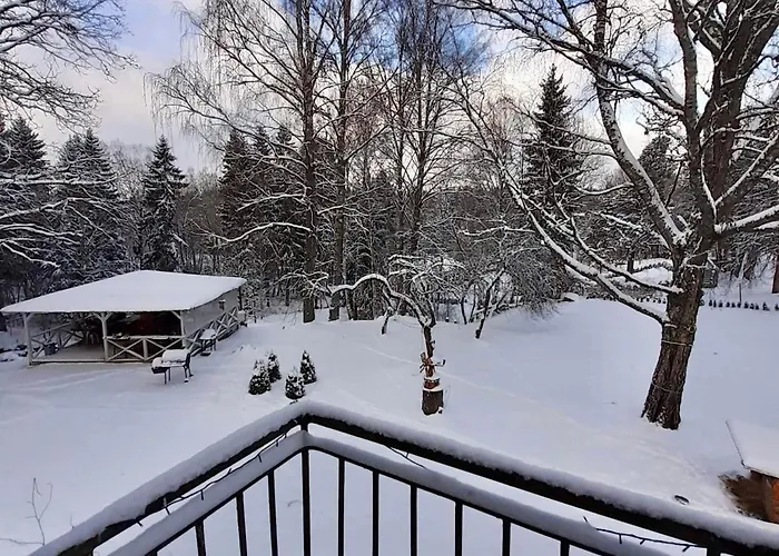 Vana-vastseliina Kuelalistemaja *